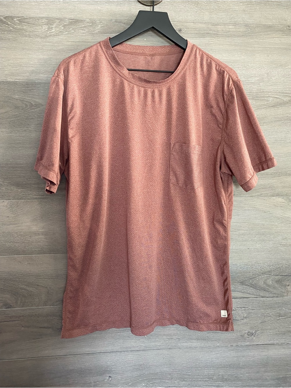 Vuori Mens Performance Tee